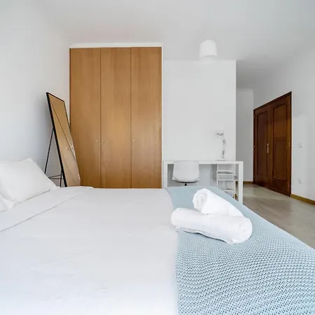 Apartamento Albano Belino, Ideal Para Familia E Grupos Апартаменти Брага